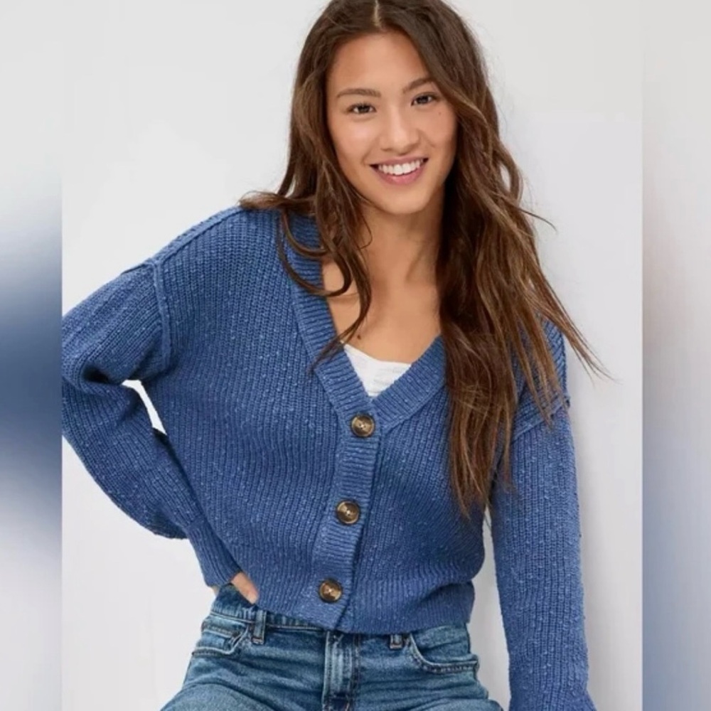 AE Chunky Knit Cardigan